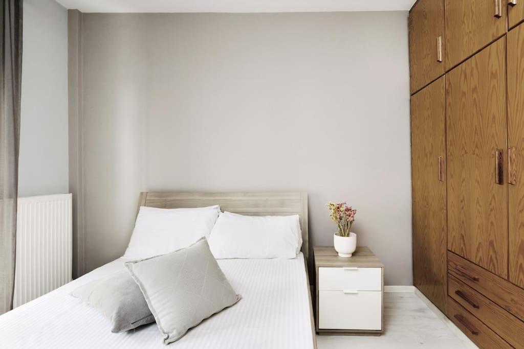 Casa Navarino - Premium Apartment In The City Centre Солун Екстериор снимка